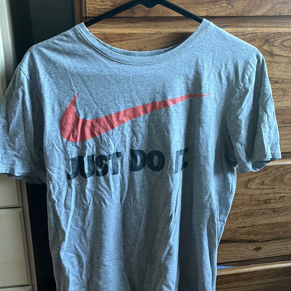 Nike tshirt size M